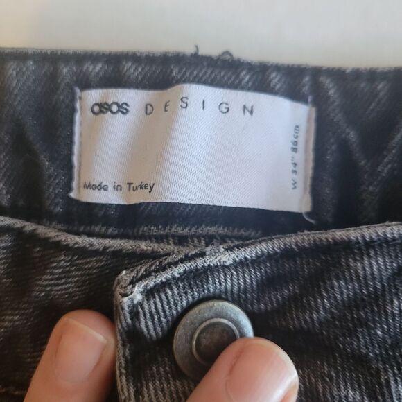 Asos Design Black Washed Denim Shorts Size 34 - Picture 2 of 8